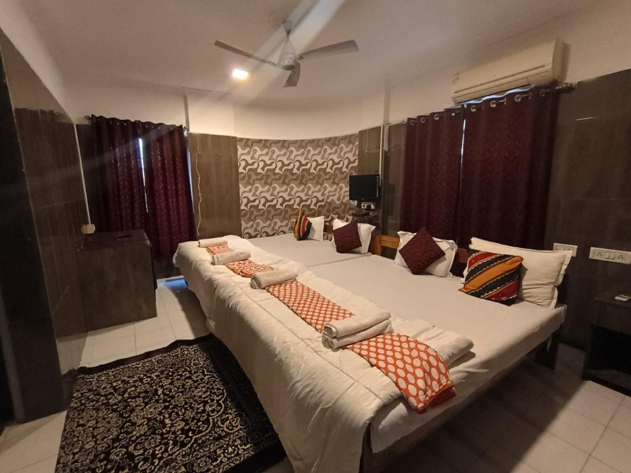 Parsik Hill Palace Navi Mumbai Kültér fotó